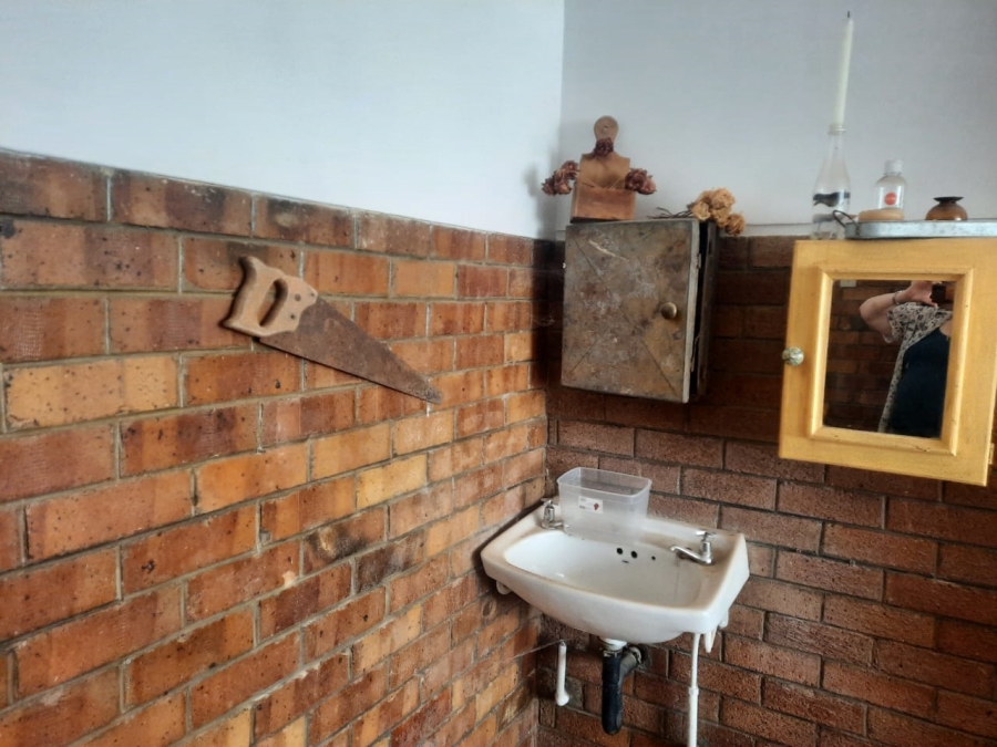 6 Bedroom Property for Sale in Odendaalsrus Free State